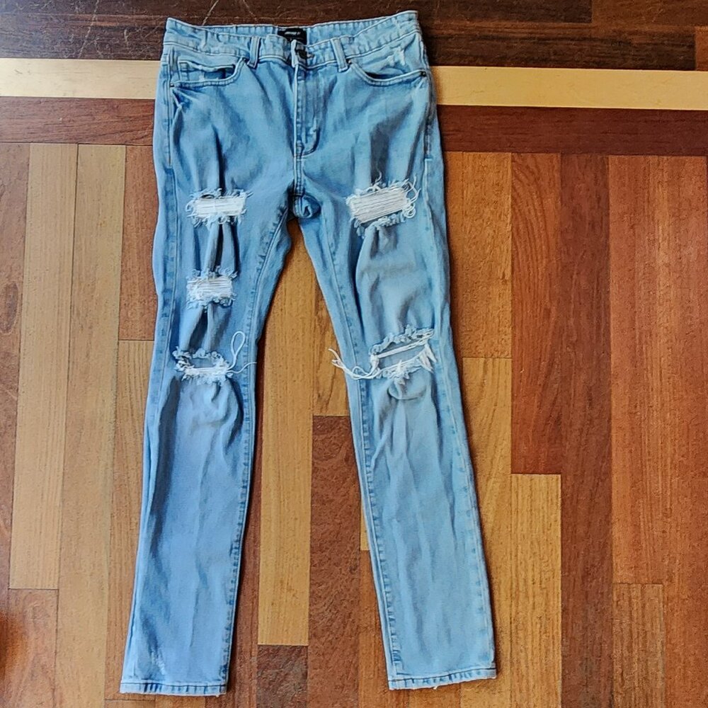 Forever 21 Light Wash Ripped Denim Slim Jeans Size 33